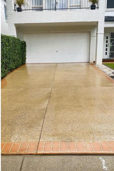 driveway-pressure-cleaning-Sydney-before-after driveway-pressure-cleaning-Sydney-before-after